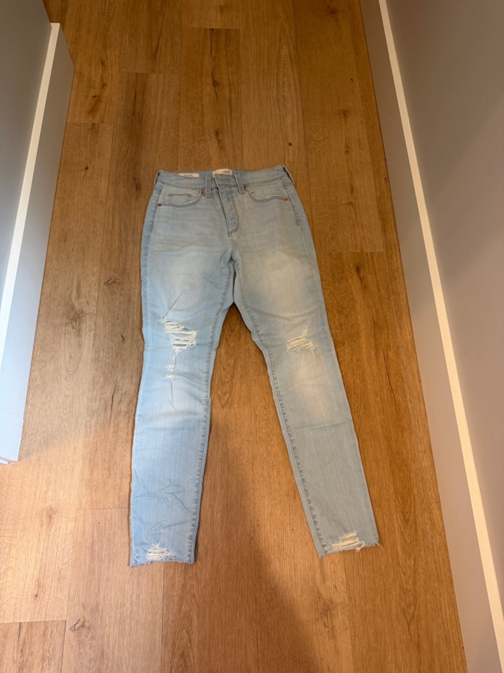 Universal Thread Light Blue Ripped Skinny Jeans